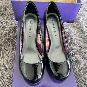 Madden girl wedge pump